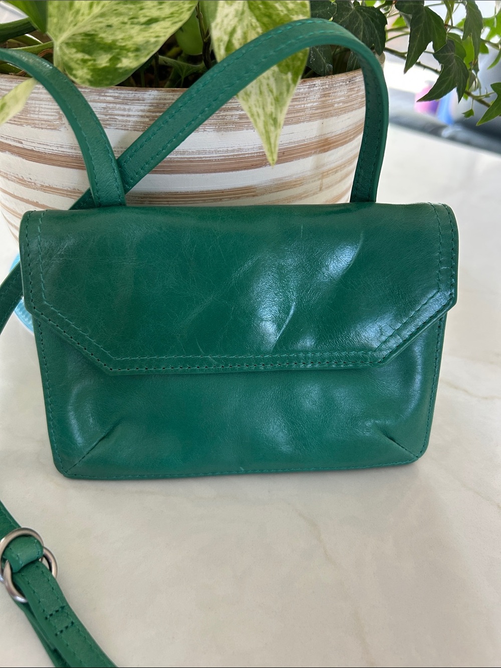Hobo The Original Mini Leather Crossbody – Emerald Green NWOT
